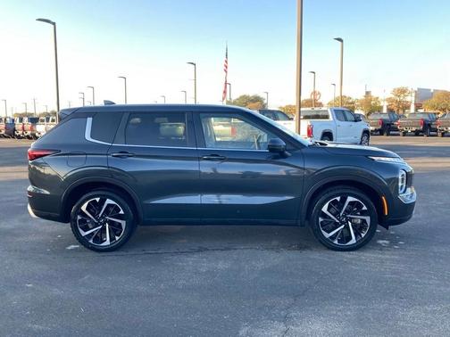 2024 Mitsubishi Outlander SE Black Edition S-AWC