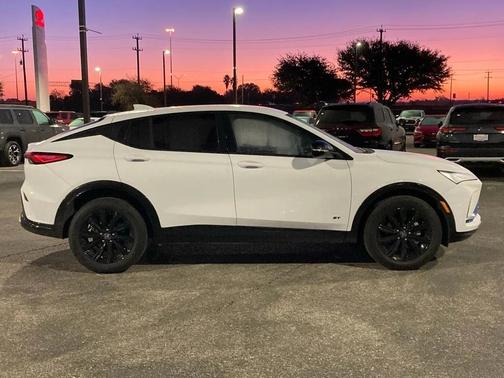 2025 Buick Envista Sport Touring FWD