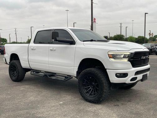 2024 RAM 1500 Laramie