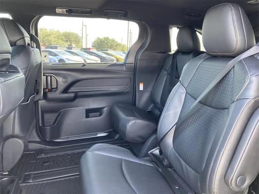 2026 Toyota Sienna Woodland Edition