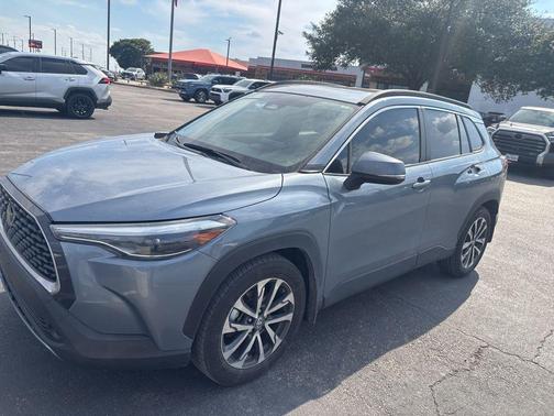 Blue Crush Metallic 2023 Toyota Corolla Cross XLE