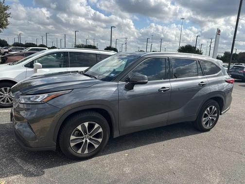 2020 Toyota Highlander XLE