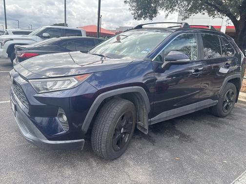 2019 Toyota RAV4 XLE