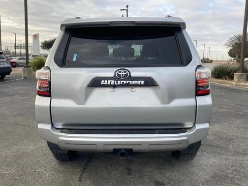2024 Toyota 4Runner TRD Off Road