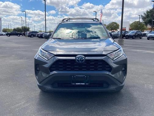 2020 Toyota RAV4 Hybrid XLE