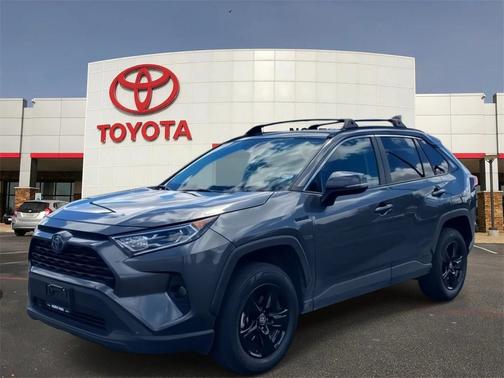 2020 Toyota RAV4 Hybrid XLE