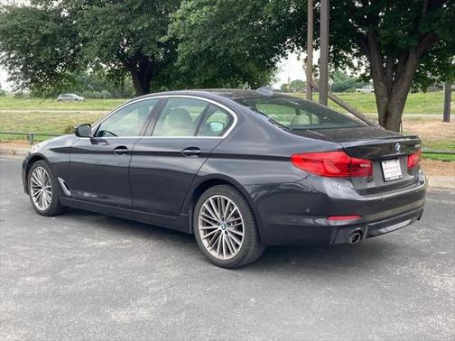 2020 BMW 530 530i