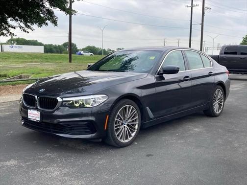 2020 BMW 530 530i