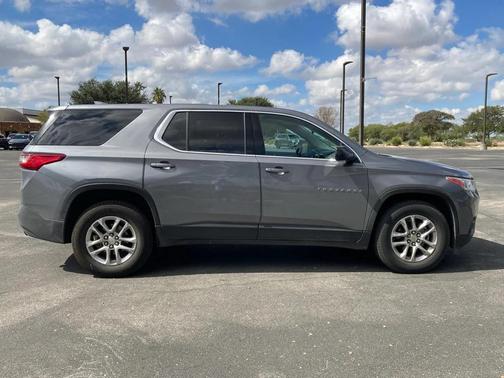 2019 Chevrolet Traverse LS