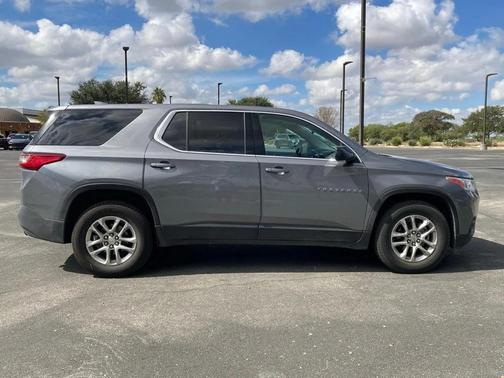 2019 Chevrolet Traverse LS