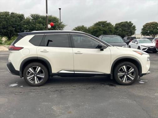 2022 Nissan Rogue Platinum