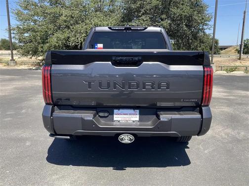 2026 Toyota Tundra Hybrid Platinum