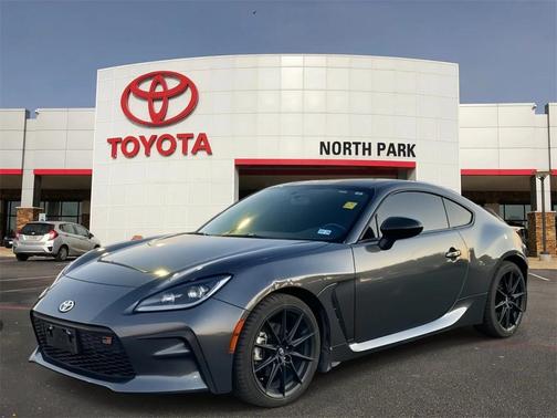 2024 Toyota GR86 Premium