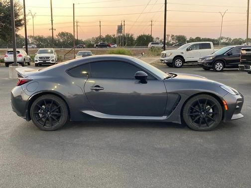 2024 Toyota GR86 Premium