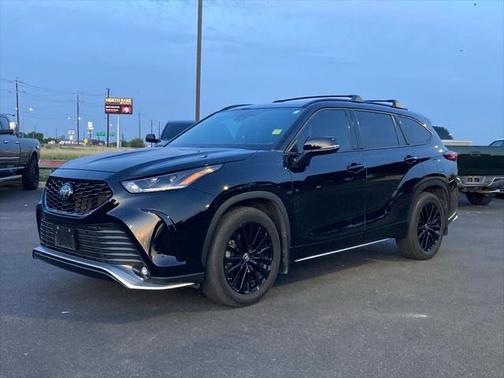 2023 Toyota Highlander XSE