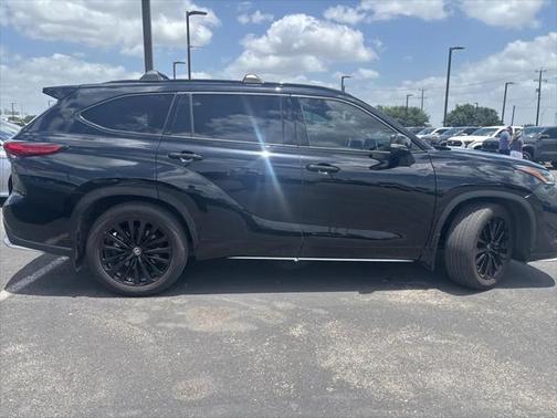 2023 Toyota Highlander XSE