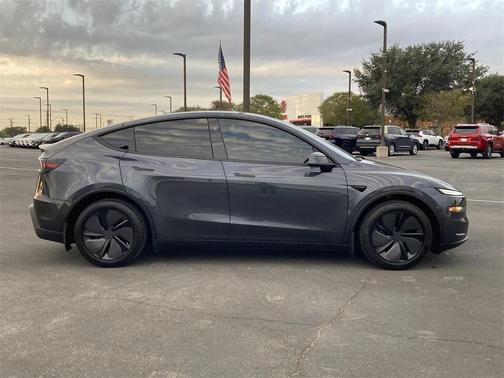 2026 Tesla Model Y Long Range Dual Motor All-Wheel Drive