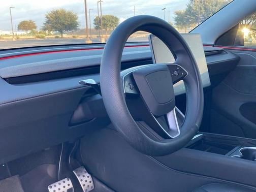 2026 Tesla Model Y Long Range Dual Motor All-Wheel Drive