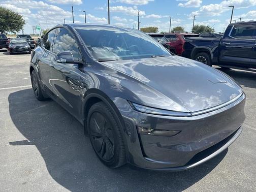2026 Tesla Model Y Long Range Dual Motor All-Wheel Drive