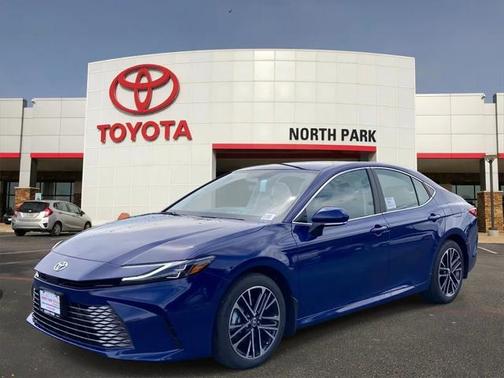 2025 Toyota Camry XLE