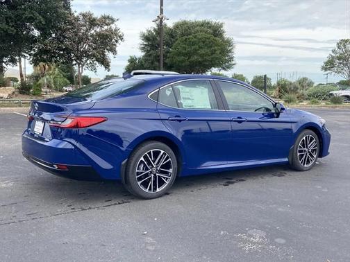 2025 Toyota Camry XLE