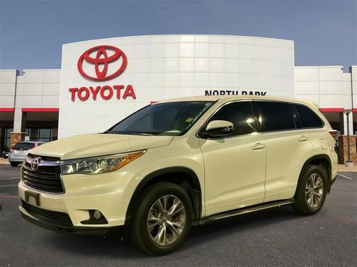 2015 Toyota Highlander LE