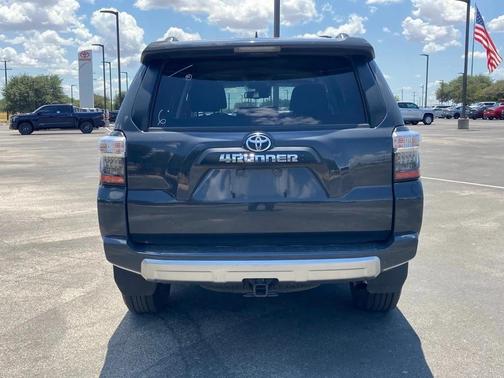 2024 Toyota 4Runner TRD Off Road