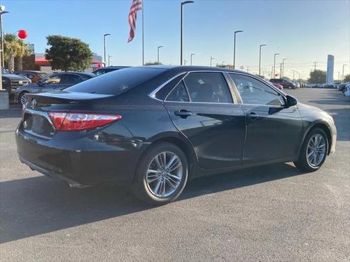 2016 Toyota Camry SE