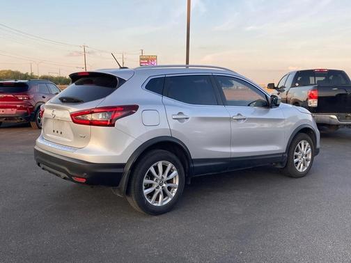 2021 Nissan Rogue Sport SV