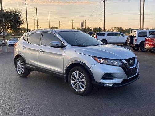2021 Nissan Rogue Sport SV