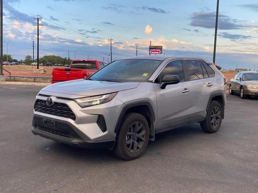 2024 Toyota RAV4 LE