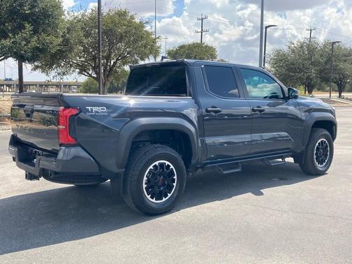2024 Toyota Tacoma TRD Off-Road