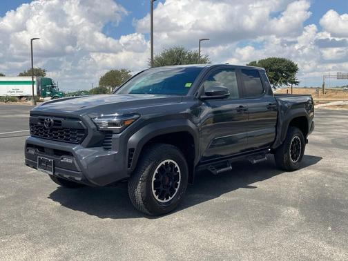 2024 Toyota Tacoma TRD Off-Road