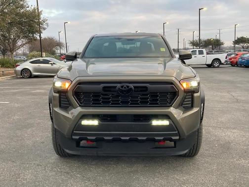 2025 Toyota Tacoma Hybrid TRD Off Road