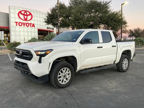 2025 Toyota Tacoma SR