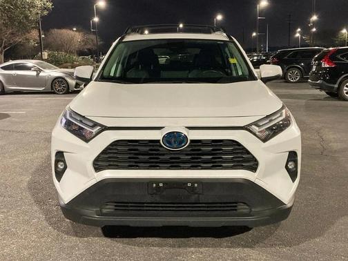 2024 Toyota RAV4 Hybrid XLE Premium