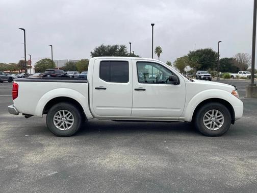 2017 Nissan Frontier SV