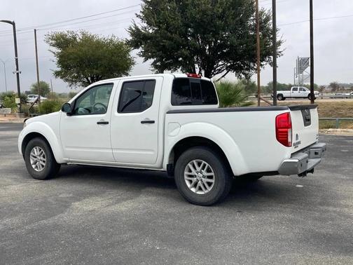 2017 Nissan Frontier SV