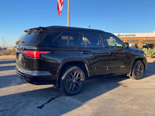 2024 Toyota Sequoia Platinum