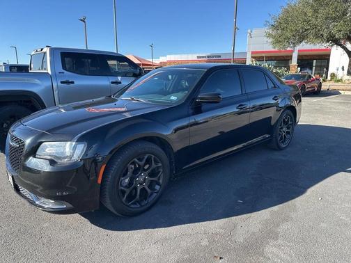 2019 Chrysler 300 S