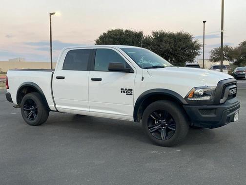 2024 RAM 1500 Classic Warlock Crew Cab 4x2 5'7' Box
