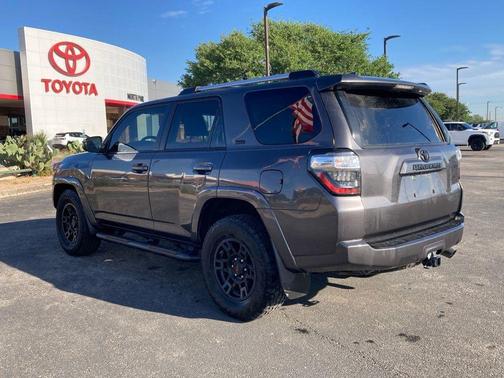 Magnetic Gray Metallic 2021 Toyota 4Runner SR5 Premium