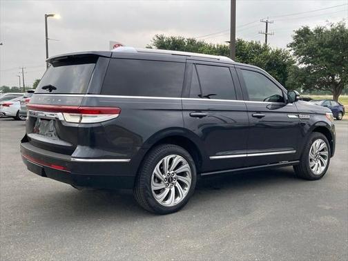 2024 Lincoln Navigator Premiere