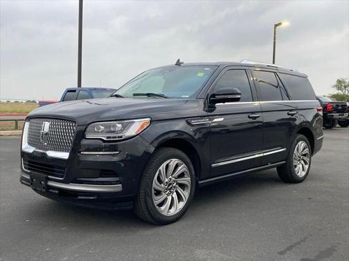 2024 Lincoln Navigator Premiere