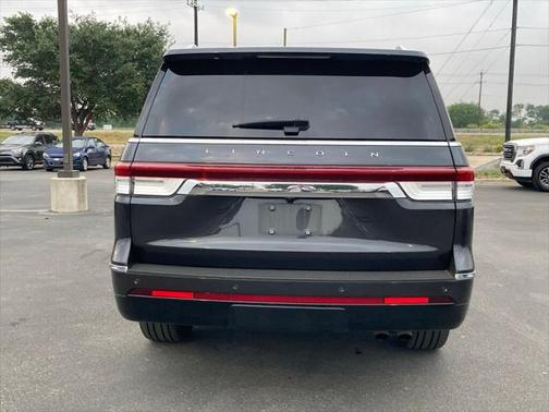 2024 Lincoln Navigator Premiere