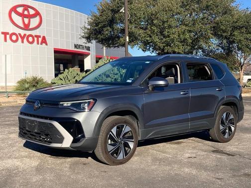 2025 Volkswagen Taos 1.5T SE