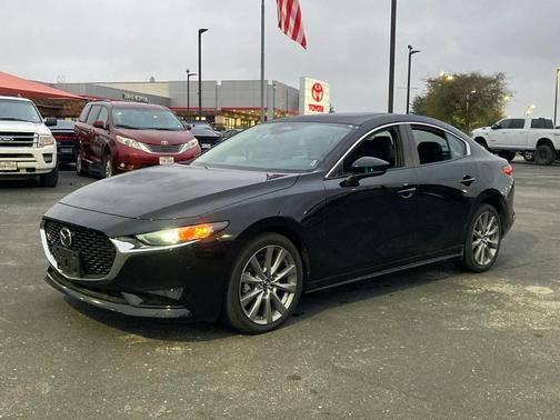 2025 Mazda Mazda3 FWD w/Preferred Package