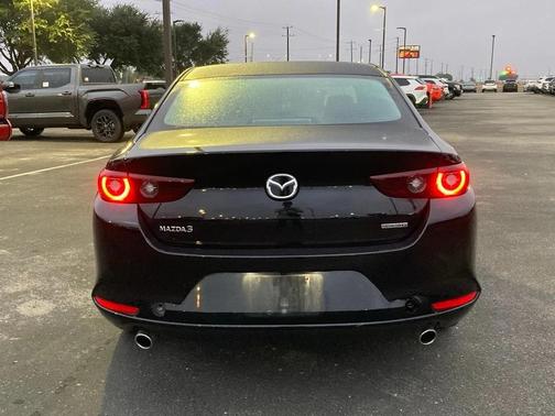 2025 Mazda Mazda3 FWD w/Preferred Package