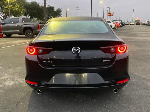 2025 Mazda Mazda3 FWD w/Preferred Package