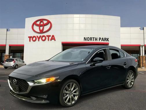 2025 Mazda Mazda3 FWD w/Preferred Package